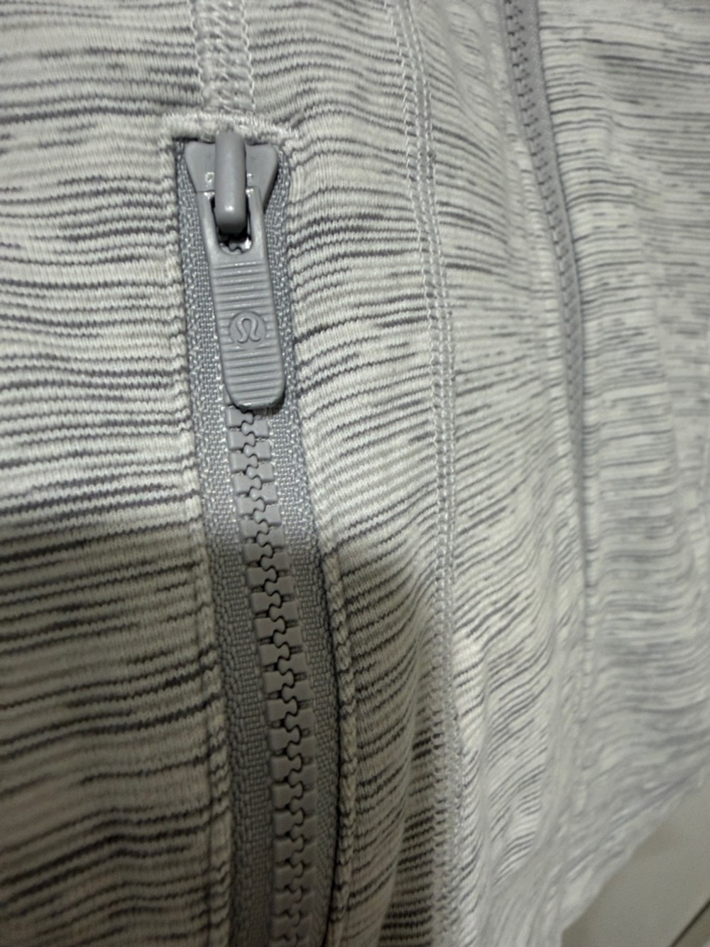 lululemon jacket - Picture 7 of 9